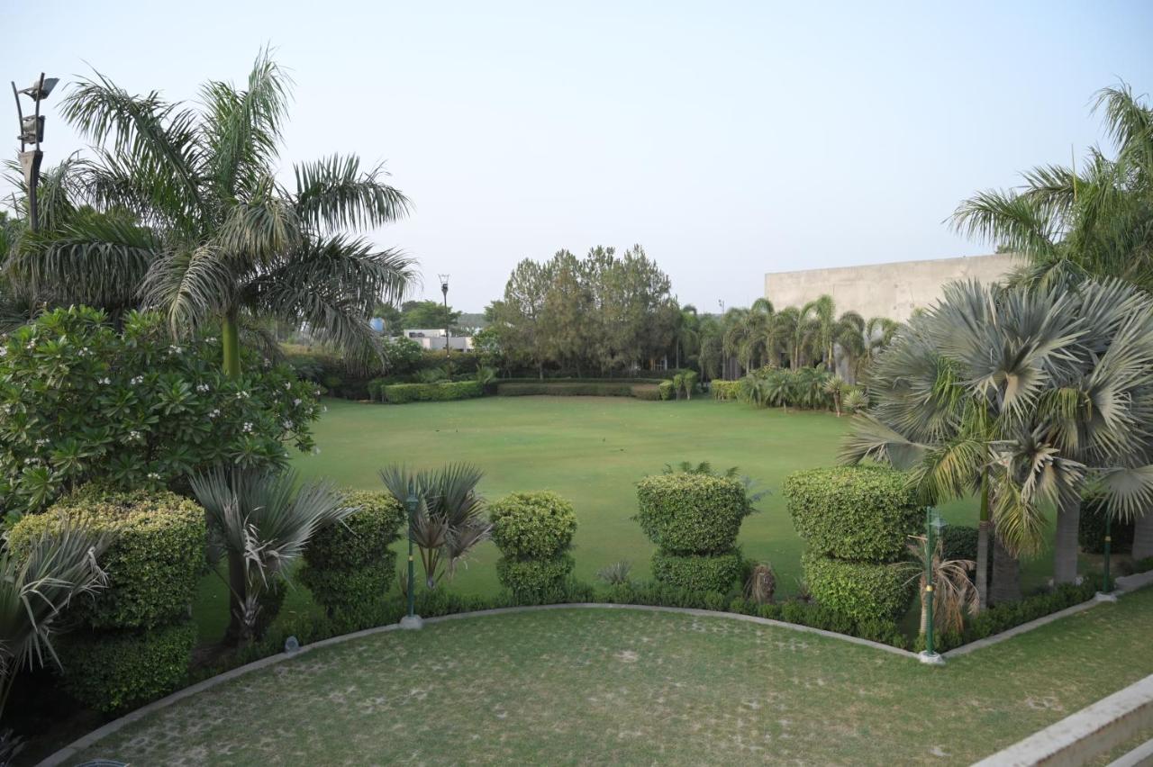 Kamal Resorts - The Luxury Of Being Yourself Ludhiana Exterior foto
